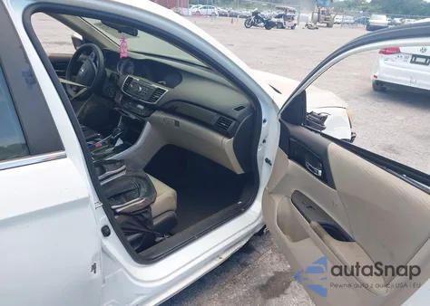 2017 Honda Accord Lx из США, поврежденный, VIN 1HGCR2F38HA261304